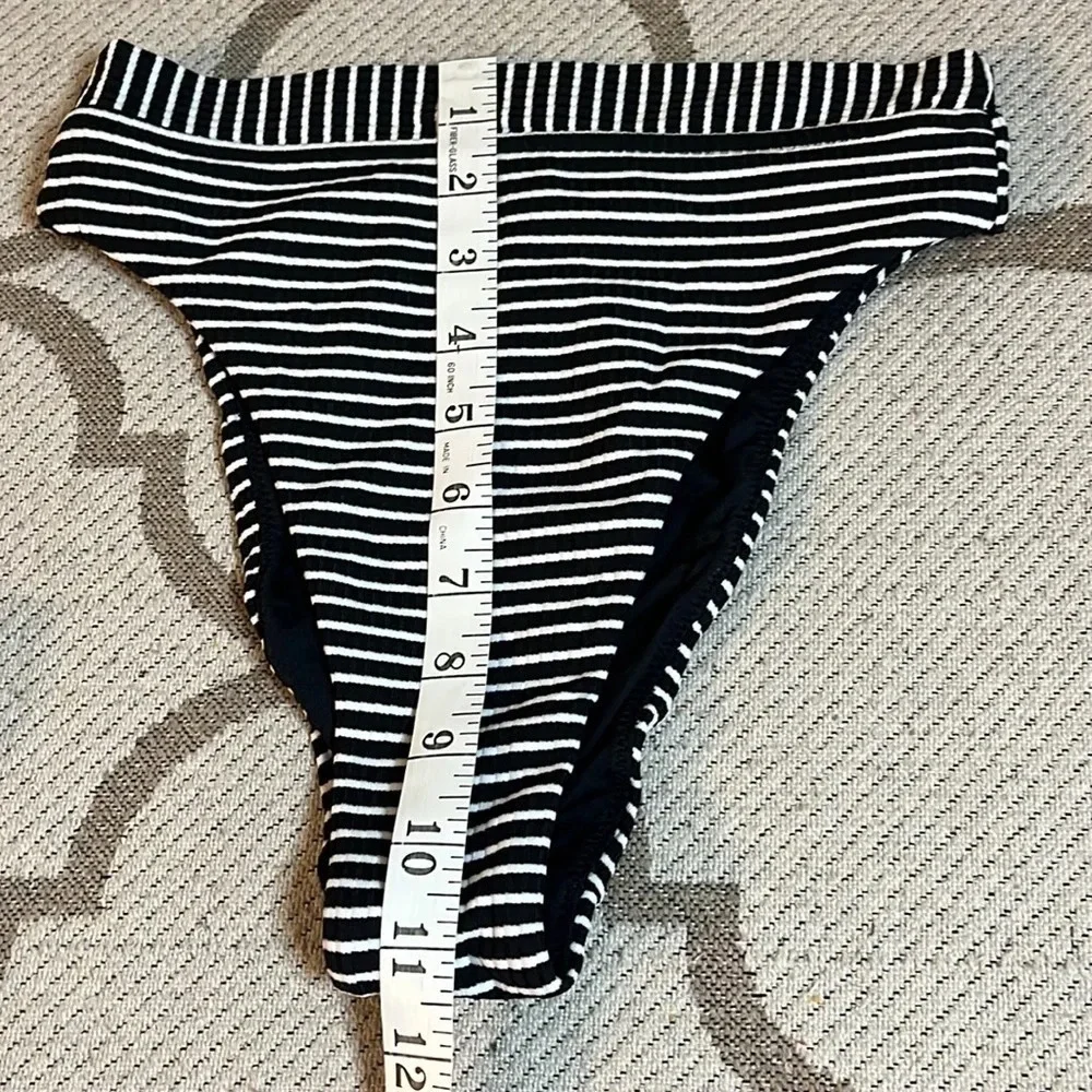 Seafolly high leg in black and white stripe high waisted bikini bottom, size 6